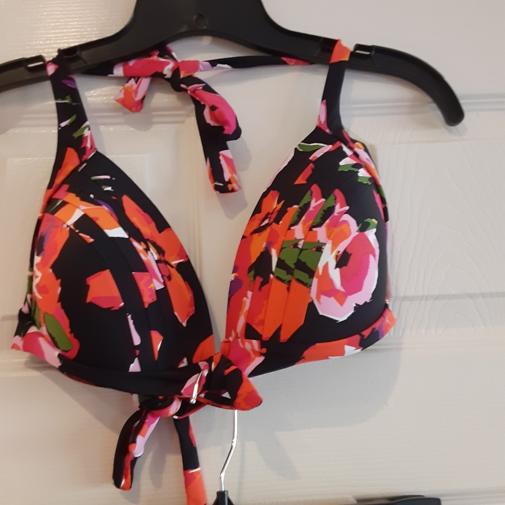 Ladies 2 piece swimsuit size 12. - Picture 3 of 4